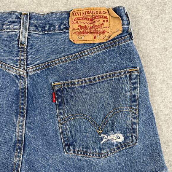 Levi's 501 Jean Shorts WMNS 32 Blue Distressed Denim Button Fly Cut-Off Hi-Rise - Picture 5 of 10